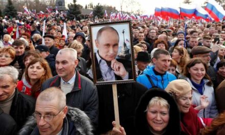 Votantes rusos despejan el camino para que Putin permanezca en la presidencia hasta 2036