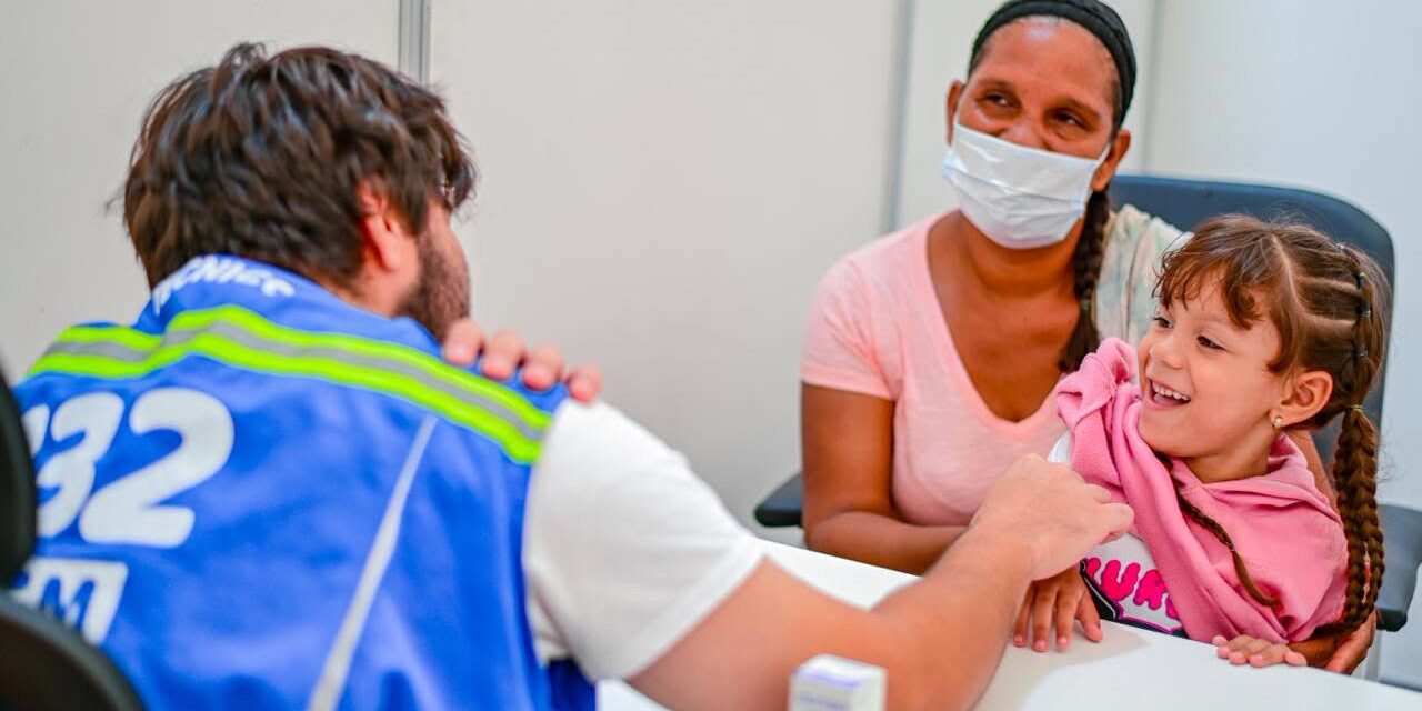 Misión salvadoreña brinda atención médica y veterinaria a afectados por los terremotos en Venezuela