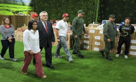 Venezuela recibe 35 toneladas de ayuda humanitaria de Rusia tras doble sismo
