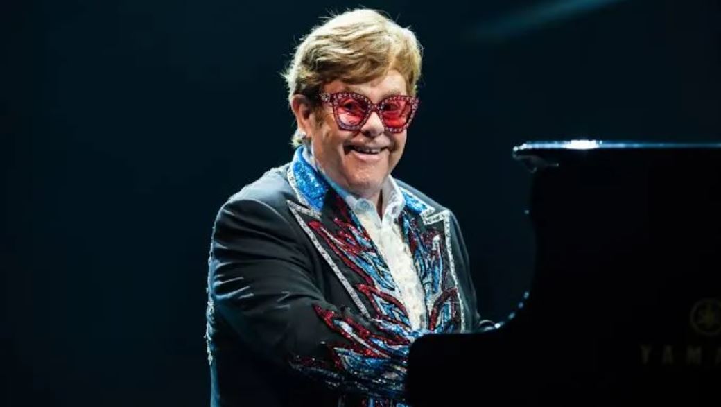 Elton John anuncia dos conciertos de despedida en México para octubre de 2026